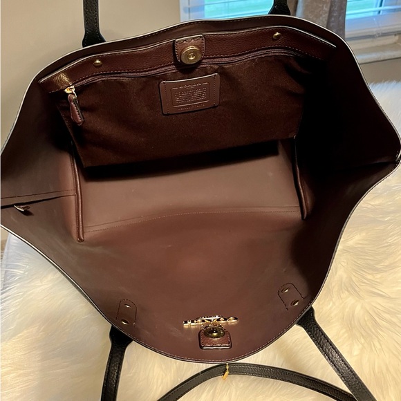 Coach Town Tote - Picture 5 of 8